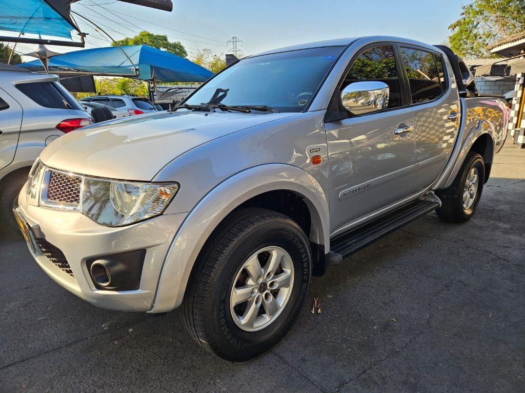 Mitsubishi L200 Triton Hpe 3.2 Cd Tb Int.diesel Aut